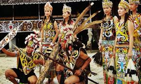 Indonesia yang dikenal dunia memiliki sumber daya alam sangat kaya raya. Contoh Keragaman Budaya Indonesia Beserta Gambar Greatnesia