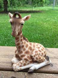 Giraffe Sitting Figurine Resin Ornament