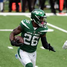 The jets decided to get him outta there before he became a bigger problem. Chiefs Broncos Focus Points How Will Kc Use Le Veon Bell In Debut Arrowhead Pride
