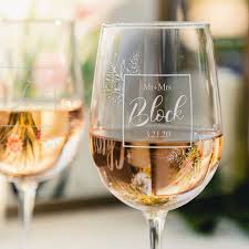 Mr And Mrs Personalized Wine Glasses