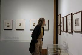 La exposición 'Escrito por mujeres. Escritoras del Siglo XX en español' de  Cajasol, en imágenes