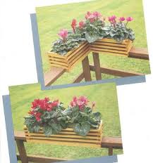 S p y o n 0 s o r r e d f 2 g y 6 v s 8. Woodworker S Journal Two Deck Railing Planters Plan Rockler Woodworking And Hardware