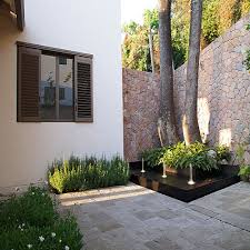 Las fuentes terraza (jardines para bodas el salto). 14 Fuentes Modernas Para Patios Y Entradas Pequenas Homify