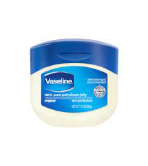 should i use vaseline on my lips vinmec
