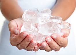 13 unusual household uses for ice cubes