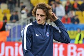 Born 3 april 1995) is a french professional footballer who plays as a central midfielder for serie a club juventus and the france national team. Paris Saint Germain Feier Eklat Wieder Wirbel Um Adrien Rabiot