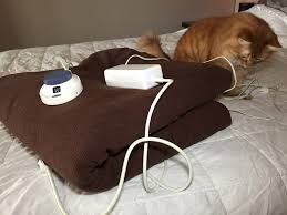 can you use an electric blanket with a