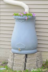 How To Set Up A Backyard Rain Barrel