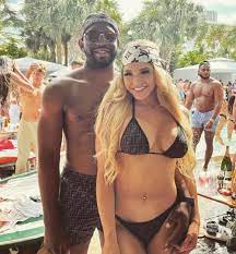 OnlyFans star Courtney Tailor confronted at Miami hotel bar over 'killing  her boyfriend'