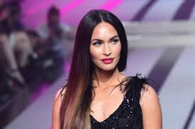 megan fox s 2009 fashion trick in