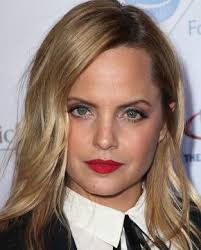 After meeting him back in 2016, suvari said, it was the first time i felt i wanted to have a family with someone. Mena Suvari Age Husband Net Worth Instagram Bio 2021
