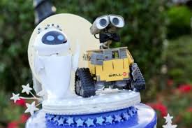 wall e and eve wedding cake