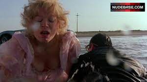 Shirley Maclaine Shows Tits – Terms Of Endearment (1:10) | NudeBase.com