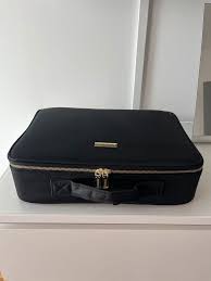 rownyeon make up case large in münchen