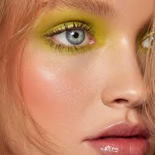 best 2020 eye makeup trends to match