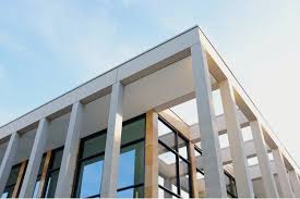 advantages of glass as a building material