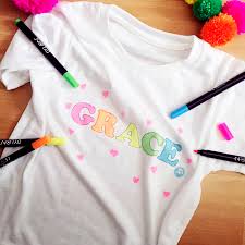 colour in t shirt