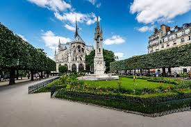 Parisian Garden Of Notre Dame On Cité