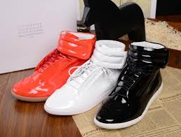 New Maison Martin Margiela Sneakers High Top Red Black White