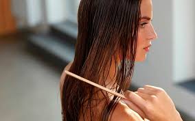But starting low allows you to tackle tangles along the hair shaft without the risk of pulling your follicle out of its root. Hair Combing Mistakes You Don T Even Know You Re Making Reader S Digest