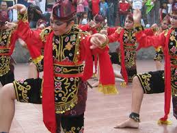 Berikut ini adalah daftar tarian tradisional sulawesi utara yang terkenal dan khas: Tari Tradisional Daerah Indonesia Lengkap Beserta Gambar Dan Asalnya