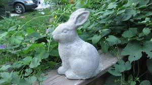 Rabbit Statue Shabby Rabbit