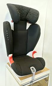 Additionally, children riding in a booster seat must use a the state of massachusetts requires riders who are under the age of eight and less than 57 inches tall to be secured in a child restraint. Child Safety Seat Wikipedia