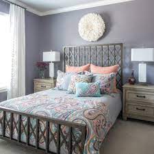 75 Gray Bedroom With Purple Walls Ideas