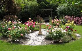 40 Amazing Rose Garden Ideas For Your