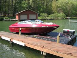 discover drive on floating boat docks