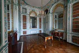 versailles reopens room where french