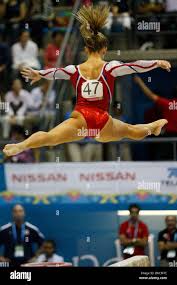 usa gymnast shawn johnson performs on