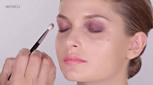 makeup tips how to use eyeshadow base