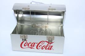 silver coca cola e metal tin lunch