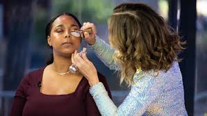 try these easy glam makeup tips to