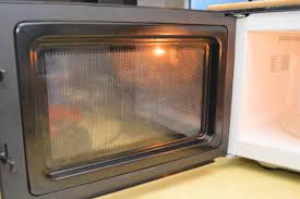 how to remove a microwave door