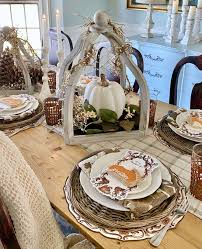 fall inspired dining table decorating