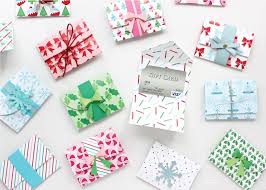18 unique ways to wrap a gift card