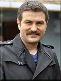 He was an actor, known for воскресший эртугрул (2014), семь соседей (2000) and son istasyon (2010). Arda Oziri Aminearda Twitter