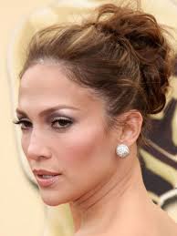 Jennifer's hair was swept down and then back into a featured position at the very back of. Jennifer Lopez Inspired Updos For Medium Length Hair Skin Beauty Blog