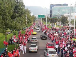 El fútbol puede más: Masivas aglomeraciones se presentaron en Bogotá por la  final [VIDEO] | HSB Noticias