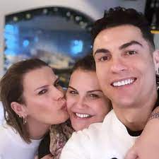 Qui sont les sœurs de Cristiano Ronaldo ? - Télé Loisirs