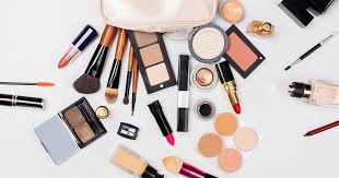 how to quickly declutter your makeup bag