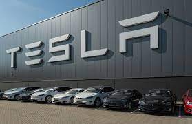 Tesla Nears Breaking Point After Nightmare Quarter gambar png