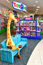 toys r us locations will open inside