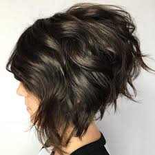 The haircut is angled, i.e., short in the back, and then gradually transitions to a a lob or a long bob is also suitable for wavy hair if you don't want to go too short on those babies. Short Layered Bob Haircuts Wavy Hair Jelitaf