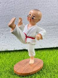 little shaolin boy figurine kung fu