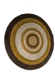 round vine carpet decennia design