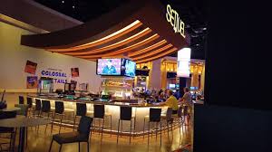 The property features a 125,000 square foot casino floor with over 2,000 slot machines, 59 table games, a large poker room with 19 live action tables, five restaurants, and a lounge with live entertainment. Hollywood Casino Toledo 1968 Miami St Toledo Oh 43605