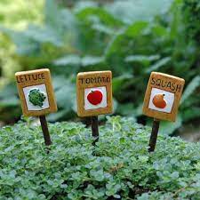 Mini Vegetable Garden Markers Merriment